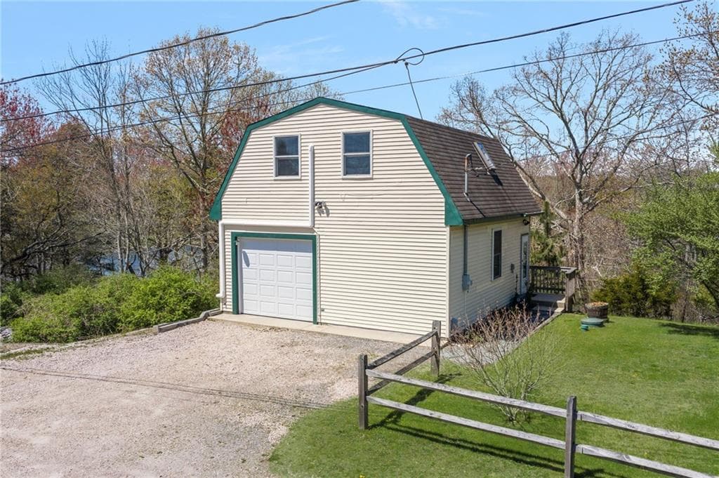 93 Old Succotash Road photo 22