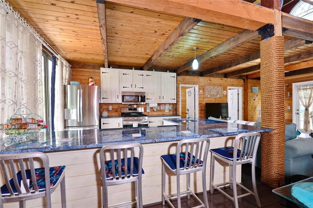 Single Family Residence at 0 Bayberry Road, Portsmouth, photo 27 of 50