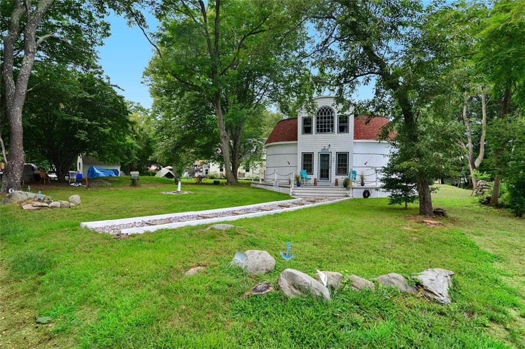 Single Family Residence at 0 Bayberry Road, Portsmouth, photo 7 of 50