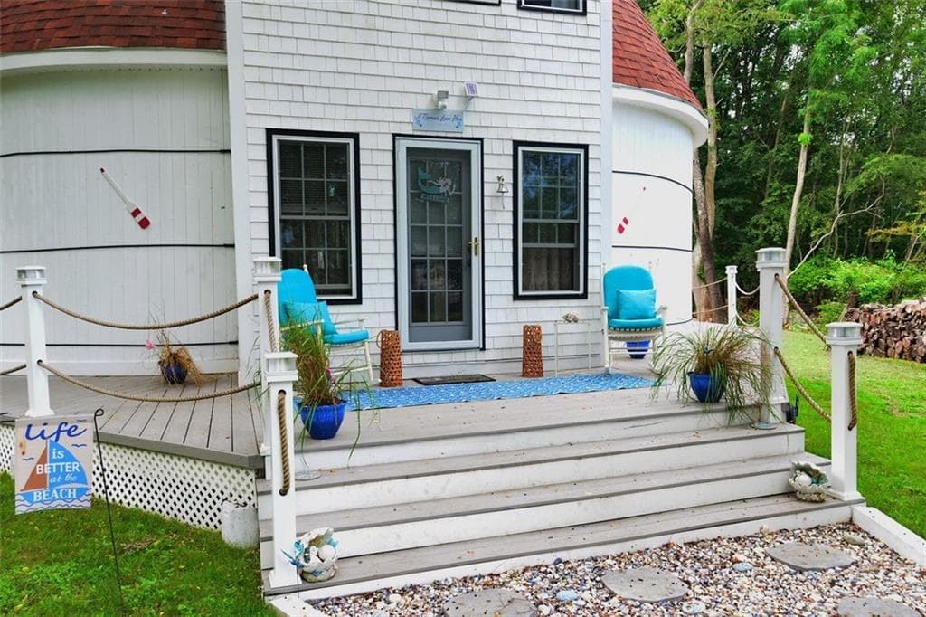 Single Family Residence at 0 Bayberry Road, Portsmouth, photo 15 of 50