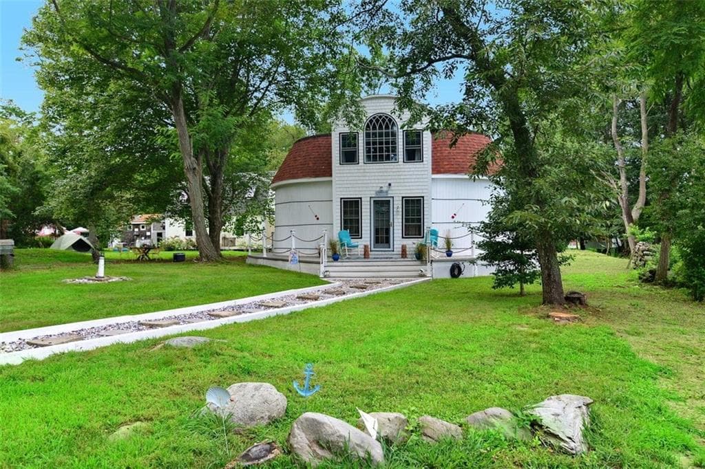Single Family Residence at 0 Bayberry Road, Portsmouth, photo 11 of 50