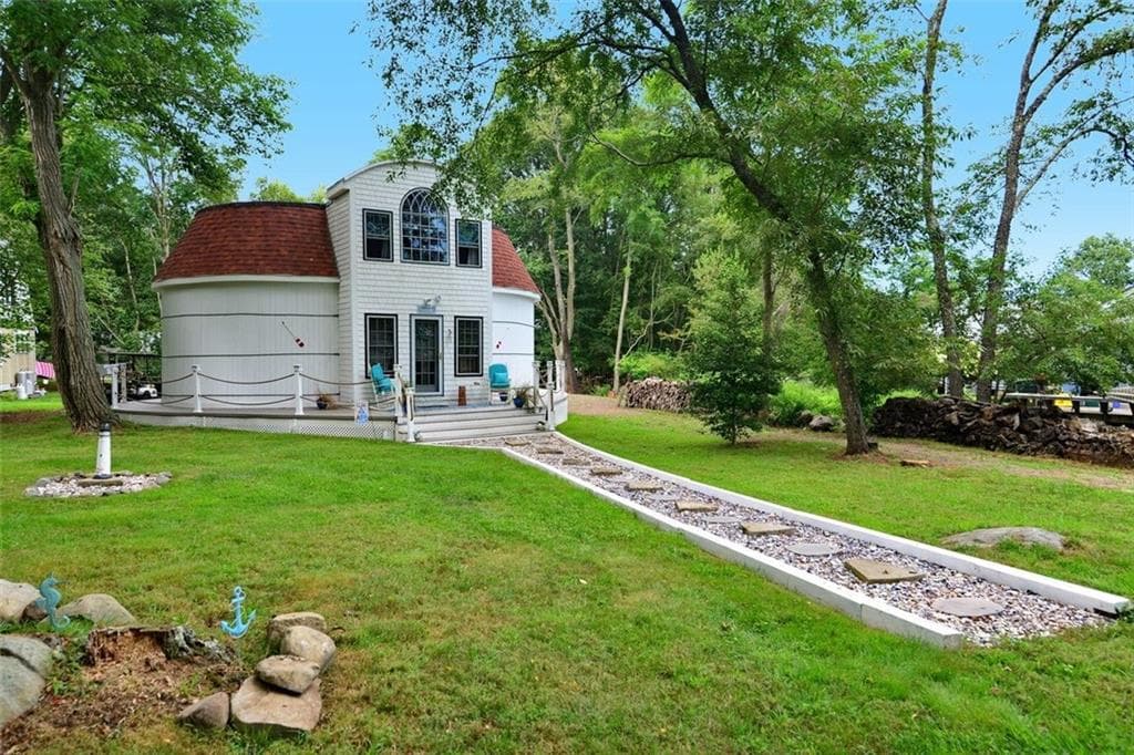 Single Family Residence at 0 Bayberry Road, Portsmouth, photo 8 of 50