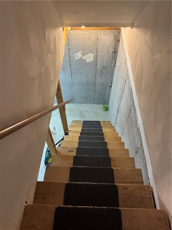 Townhouse,Condominium at 158 Scenery Lane, Johnston, photo 22 of 34