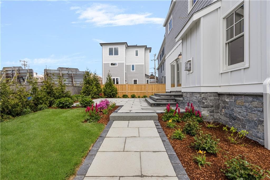 6 Sharon Court photo 6