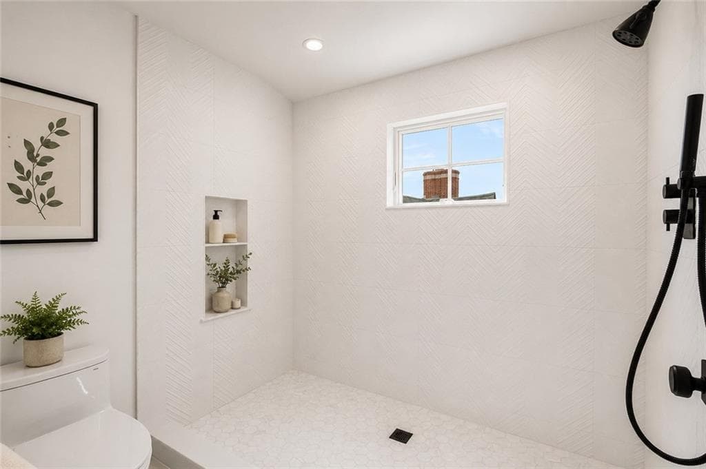 6 Sharon Court photo 43
