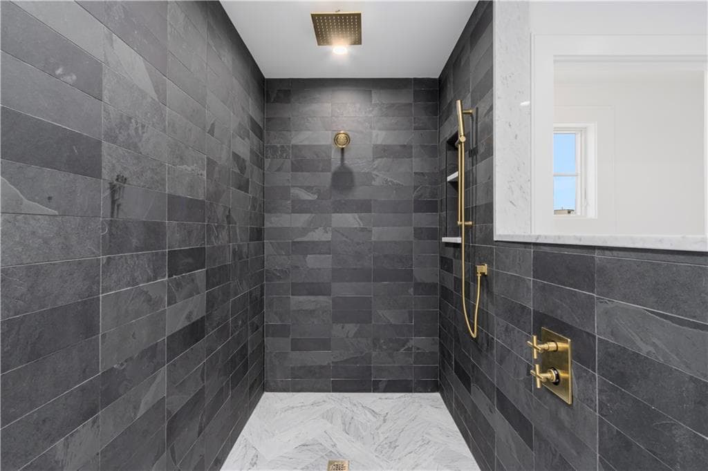 6 Sharon Court photo 31