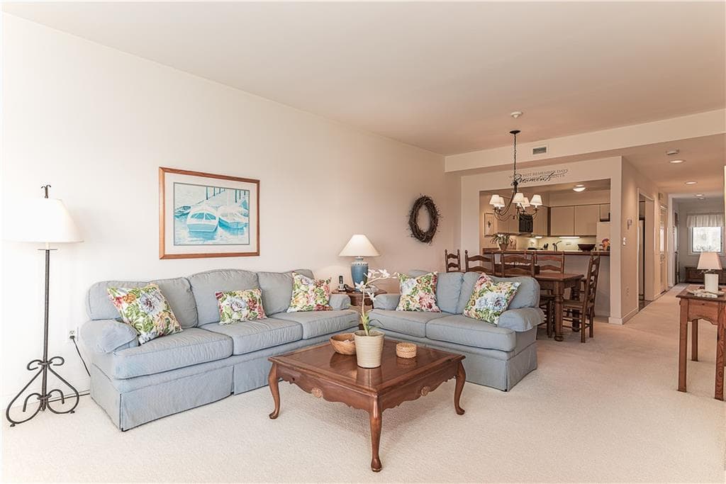 Condominium at 103 Bellevue Court, Narragansett, photo 11 of 28