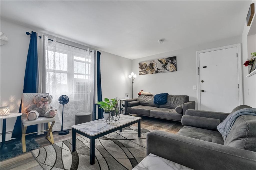 5 GARIBALDI Street UNIT 33 photo 5