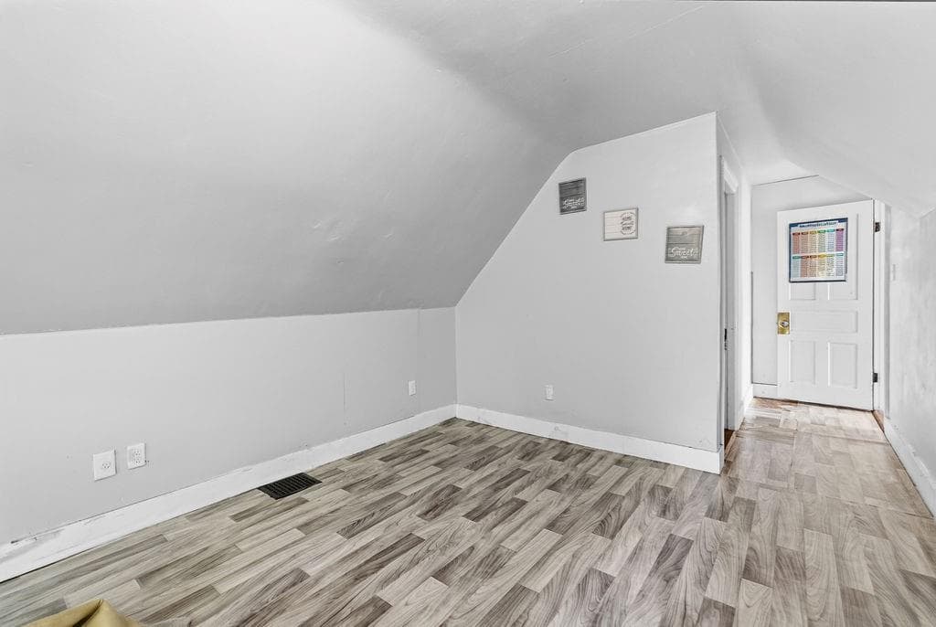 Multi Family at 165 Briggs Street, Providence, photo 20 of 27