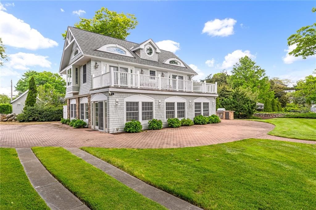 Single Family Residence at 14 Pawcatuck Avenue, Westerly, photo 42 of 50