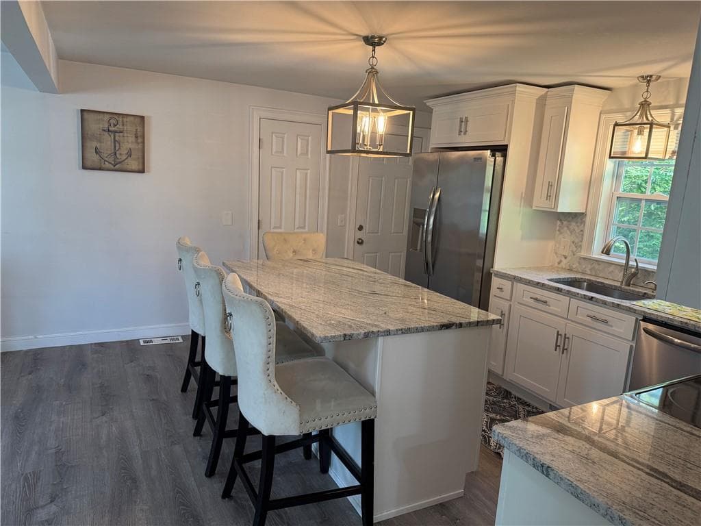 Multi Family at 194 South Pier Road, Narragansett, photo 21 of 30