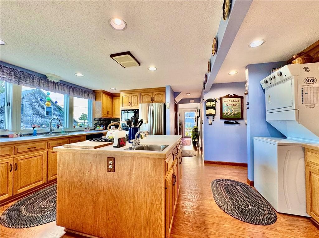 Single Family Residence at 71 Wolcott Avenue, Stonington, photo 20 of 42