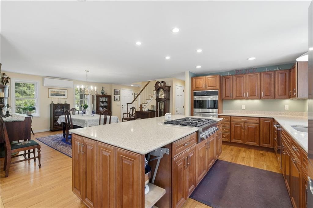 219 West Reach Drive photo 12