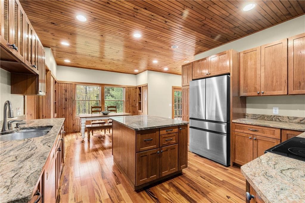 Single Family Residence at 900 South Road, East Greenwich, photo 15 of 50