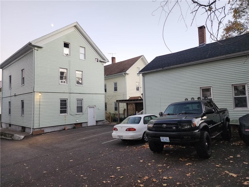 Multi Family at 132 Putnam Street, Providence, photo 5 of 25