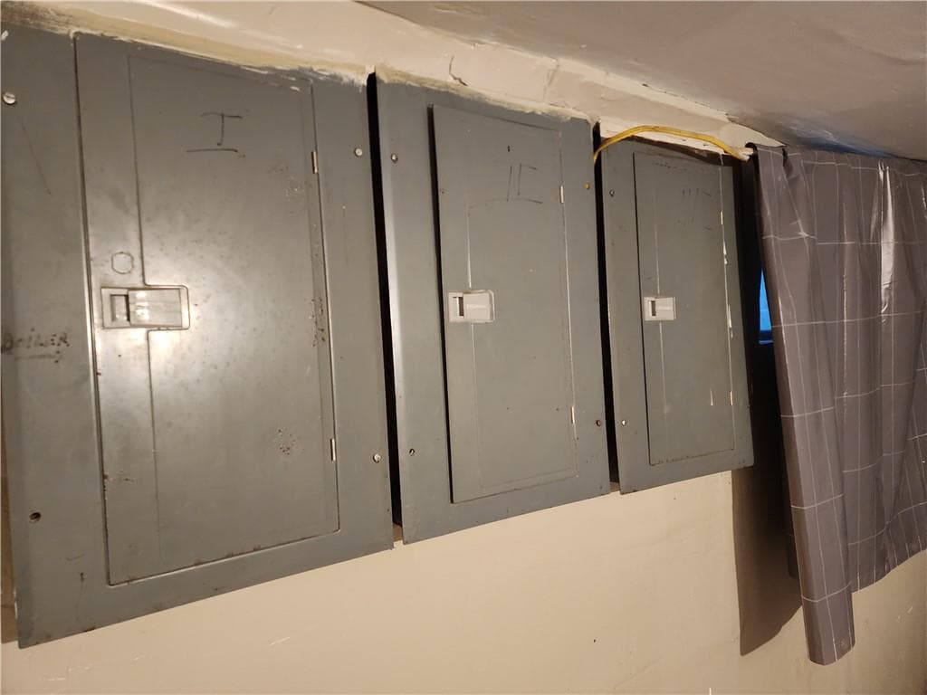 Multi Family at 132 Putnam Street, Providence, photo 24 of 25