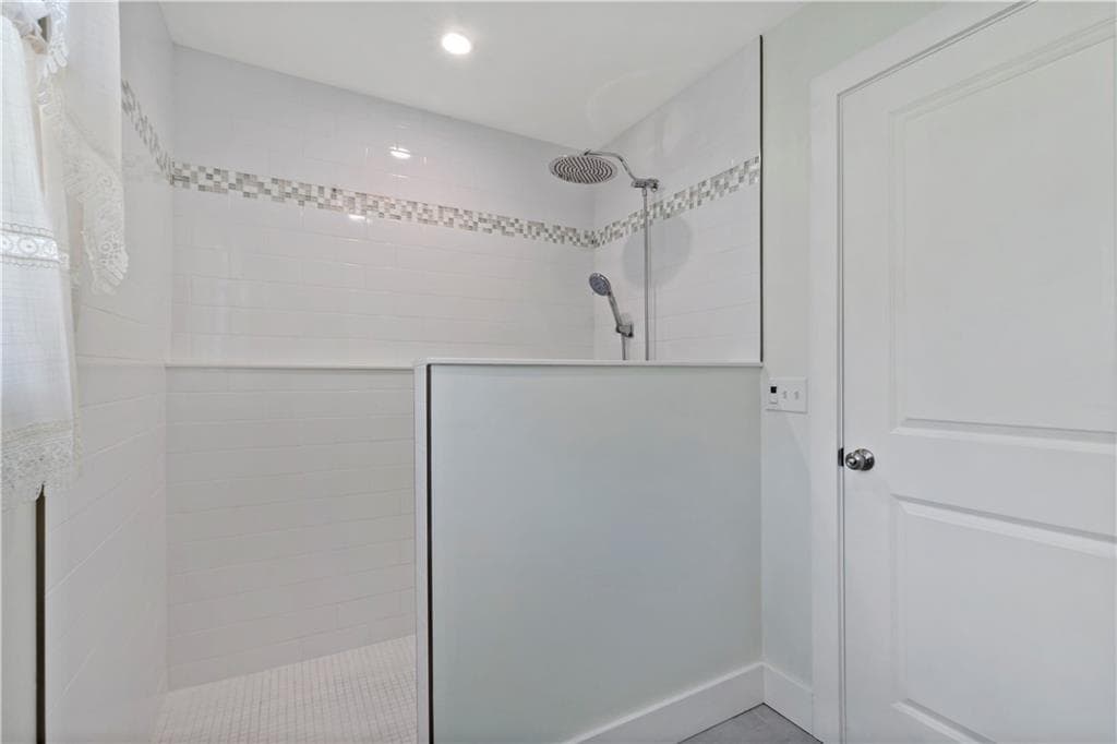 1619 A Ministerial Road photo 28