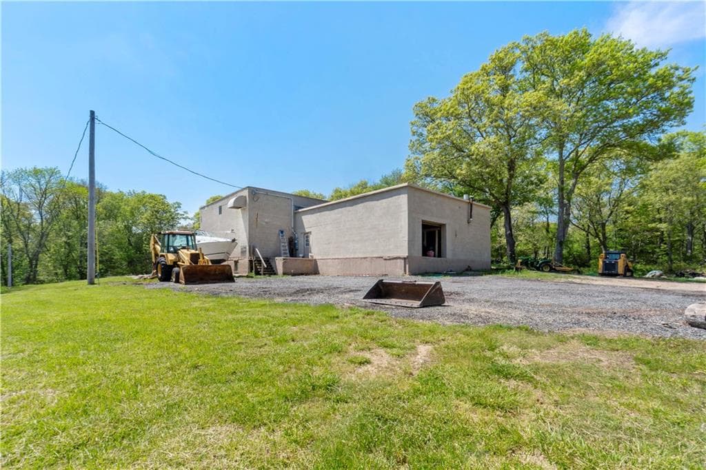 1619 A Ministerial Road photo 41