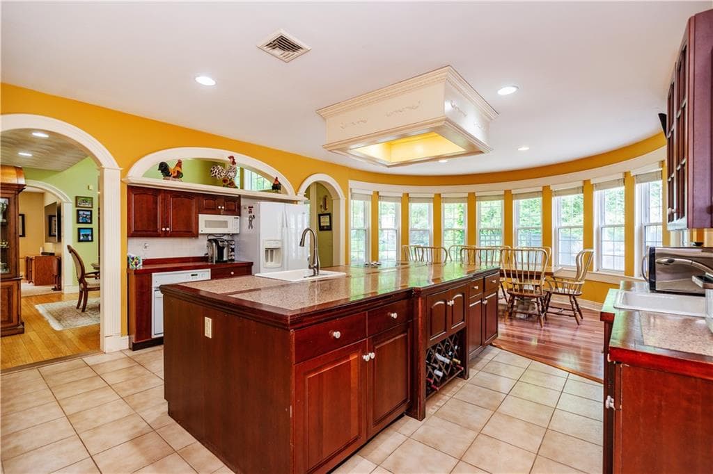 15 Justin Road photo 8