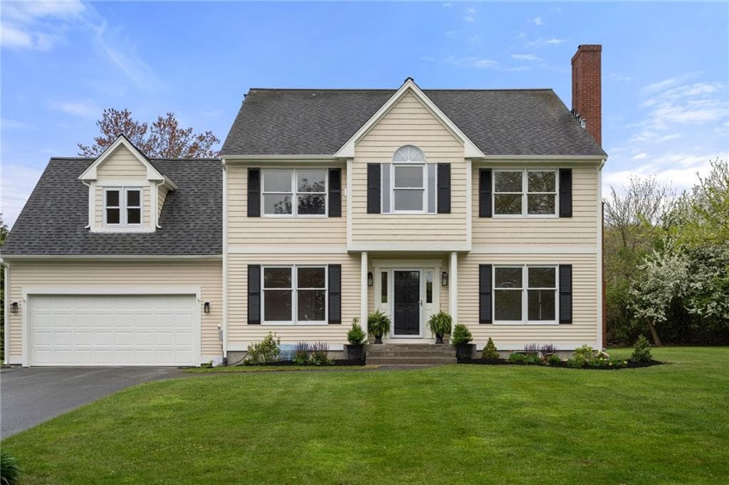 43 Blue Grass Drive photo 3
