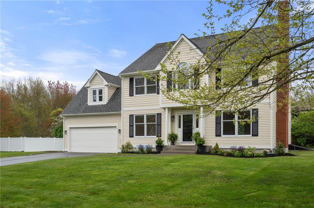 43 Blue Grass Drive photo 4