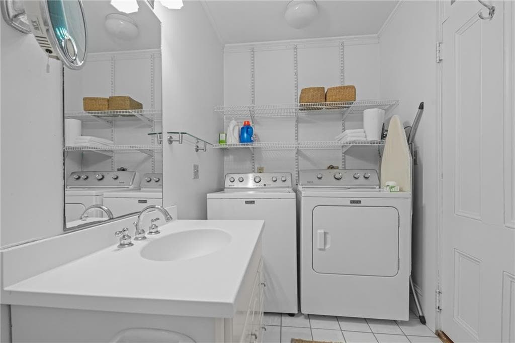 Condominium at 32 Catherine Street UNIT A, Newport, photo 35 of 50