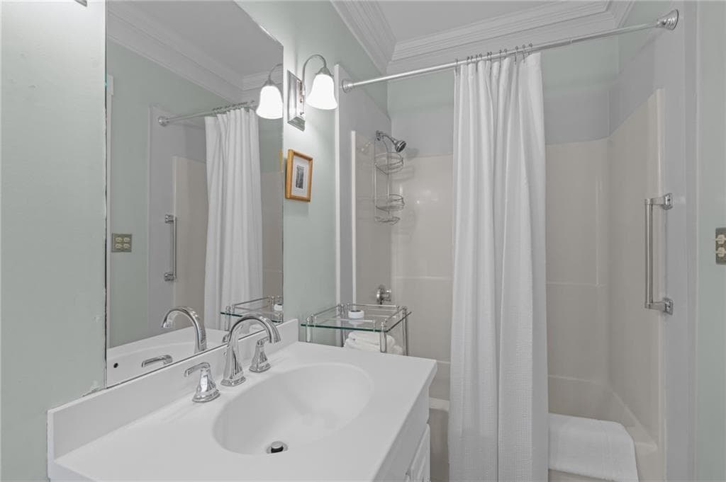 Condominium at 32 Catherine Street UNIT A, Newport, photo 29 of 50