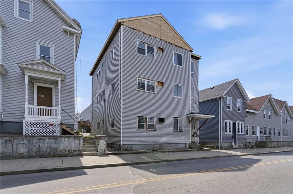 Multi Family at 884 Douglas Avenue, Providence, photo 3 of 8