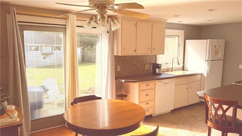 Single Family Residence at 57 Rosemary Drive, North Kingstown, photo 5 of 24