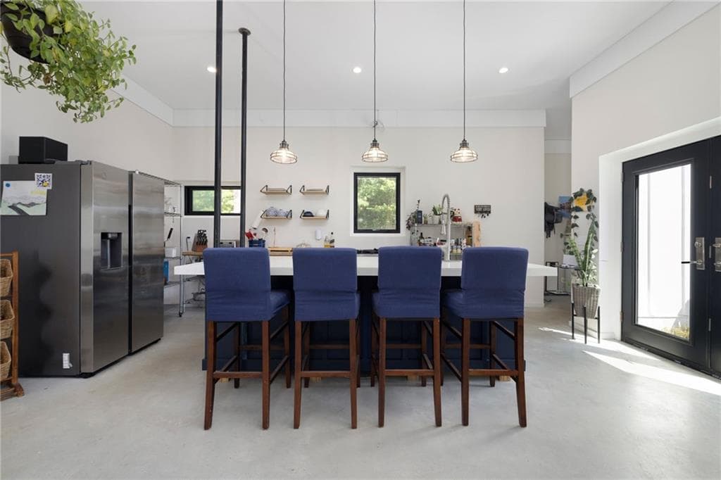 Single Family Residence at 10 Bucknam Road, Richmond, photo 3 of 35