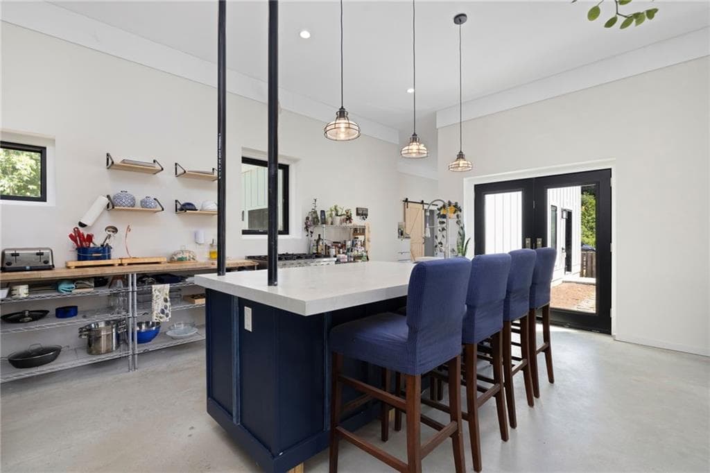 Single Family Residence at 10 Bucknam Road, Richmond, photo 4 of 35