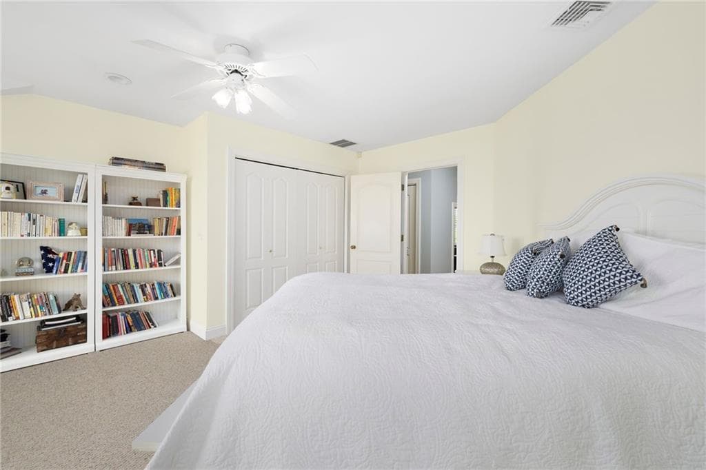 75 N Cliff Drive photo 42