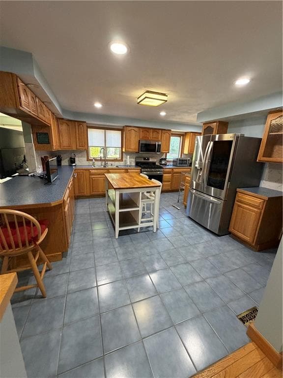 Single Family Residence at 45 Pinewood Drive, North Providence, photo 6 of 33