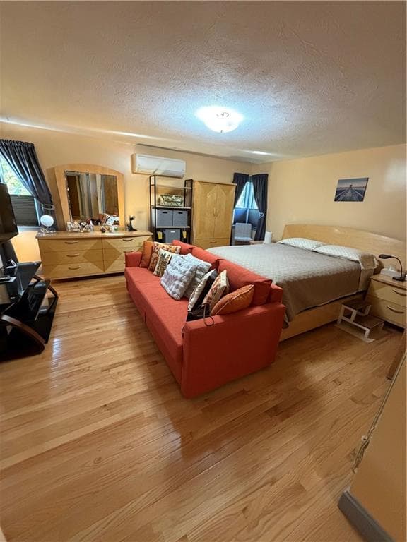 Single Family Residence at 45 Pinewood Drive, North Providence, photo 16 of 33