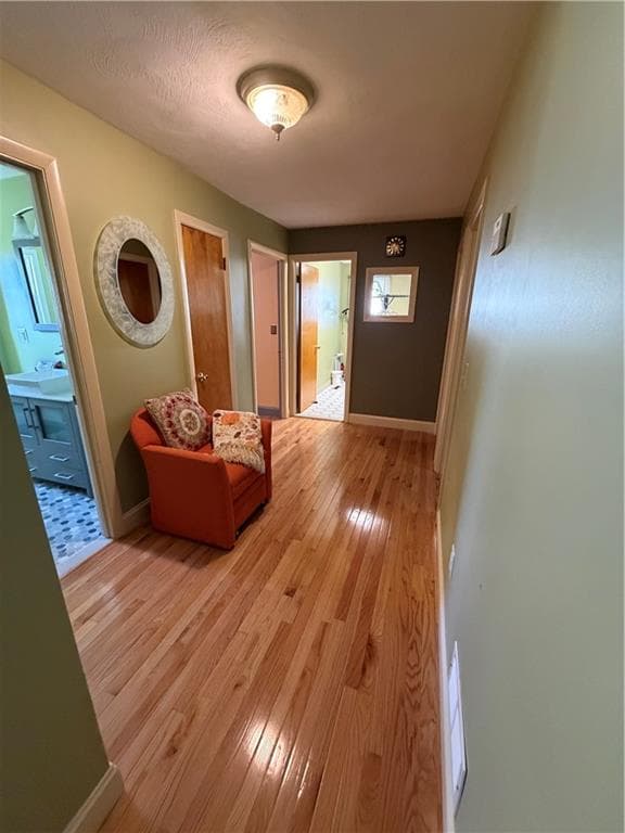 Single Family Residence at 45 Pinewood Drive, North Providence, photo 11 of 33