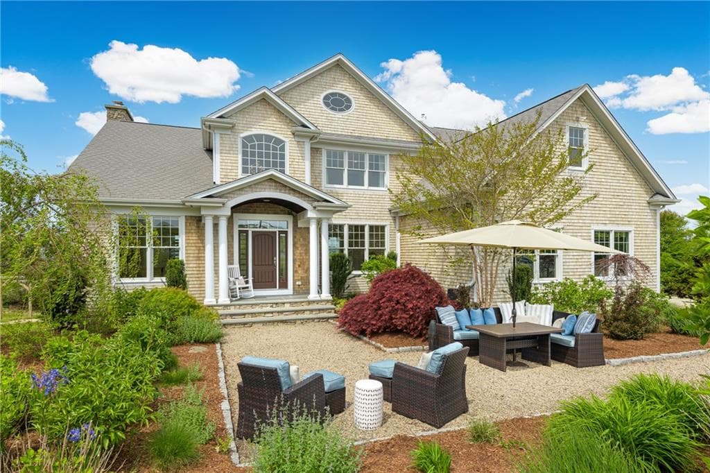 Single Family Residence at 3333 Main Road, Tiverton, photo 4 of 50