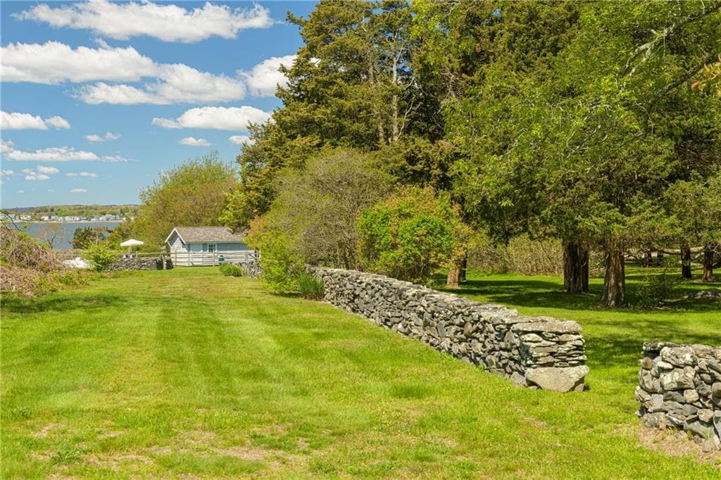 1003 Fort Getty Road photo 45