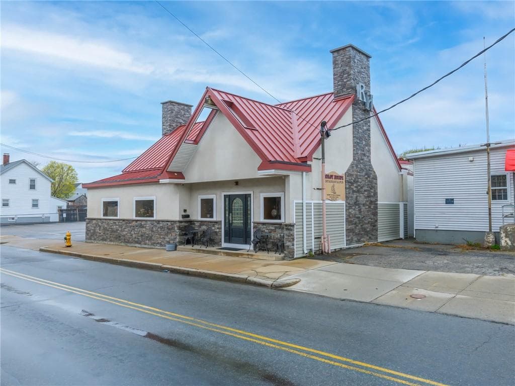 176 Columbus Avenue photo 44