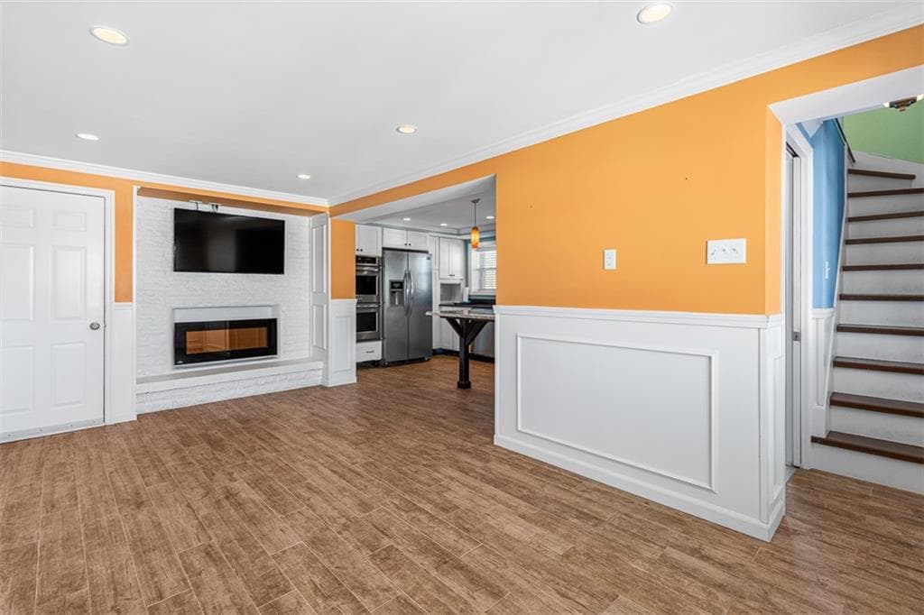 Multi Family at 6 MacAlder Street, Narragansett, photo 4 of 32