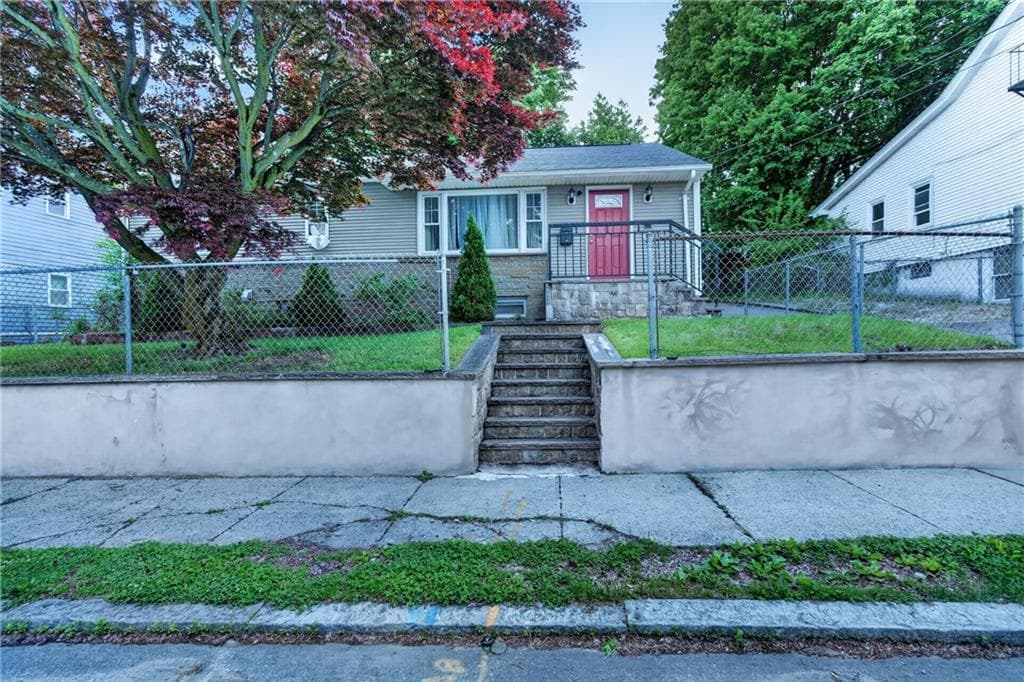 Single Family Residence at 368 Hawkins Street, Providence, photo 2 of 33