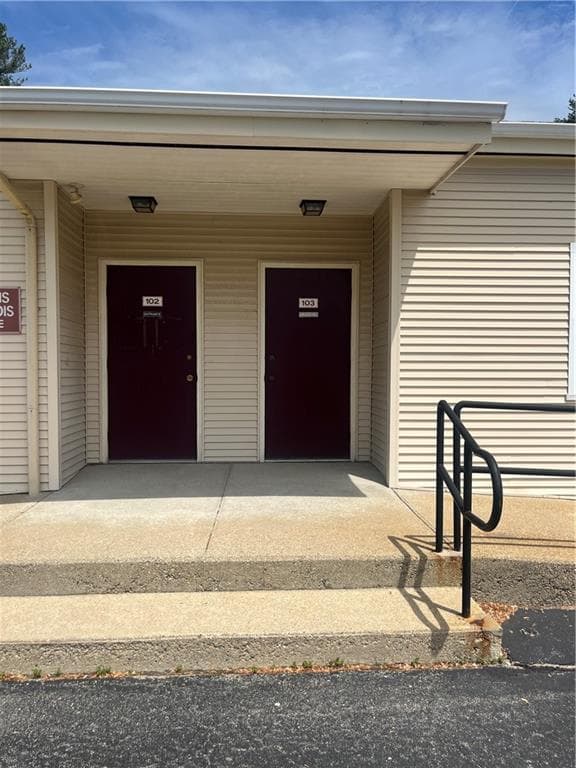 501 Great Road UNIT 102-103