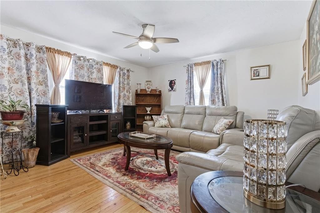 Single Family Residence at 4 Rosemont Avenue, Johnston, photo 8 of 37