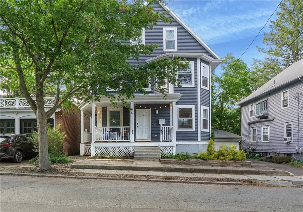 12 University Avenue