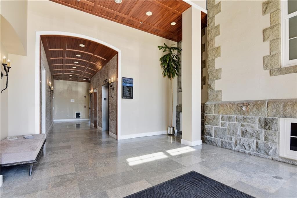 Condominium at 1000 Chapel View Boulevard UNIT 306, Cranston, photo 4 of 32