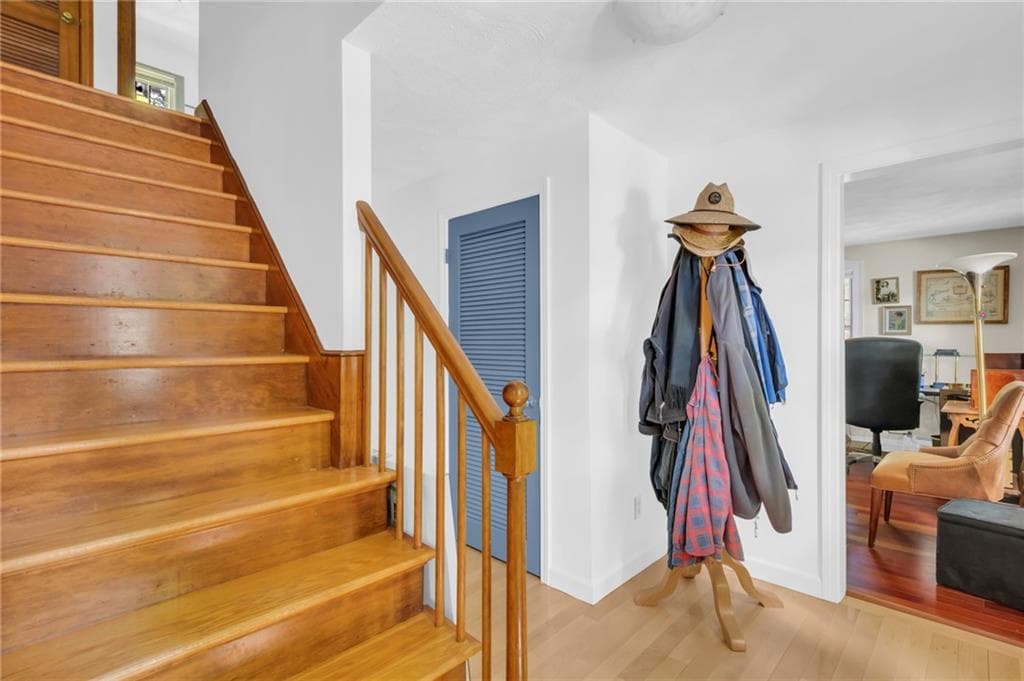 12 Howard Road photo 22