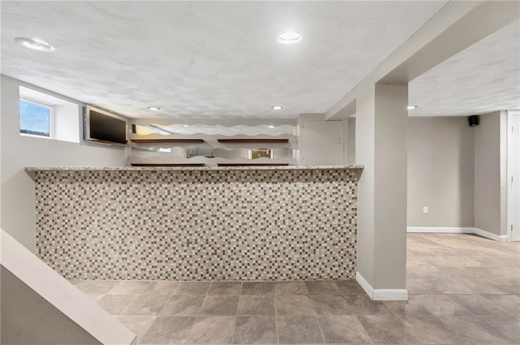 105 Park Avenue photo 35