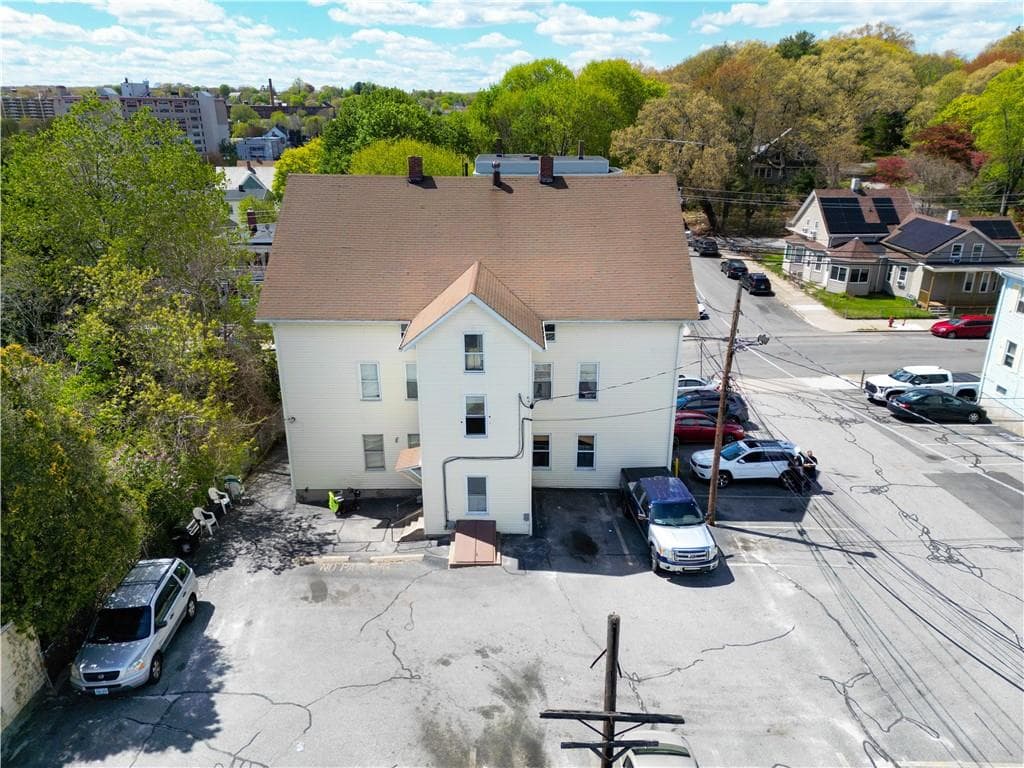 157 181 Rathbun Street photo 6