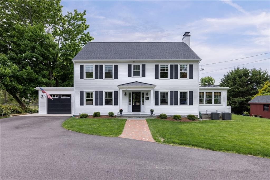 229 Shore Road photo 3