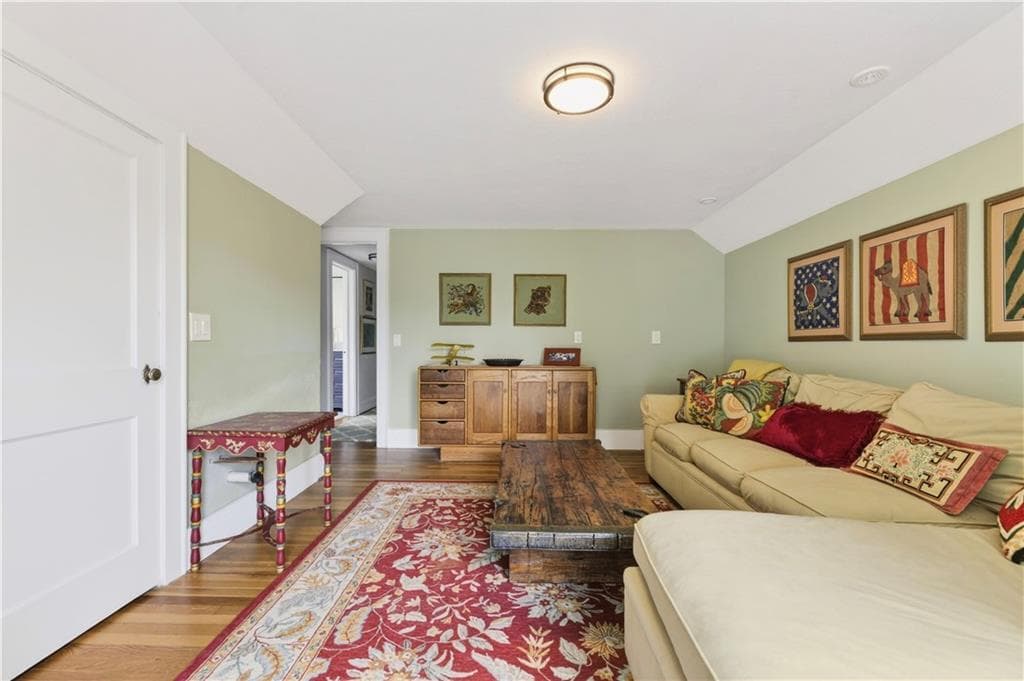 229 Shore Road photo 33