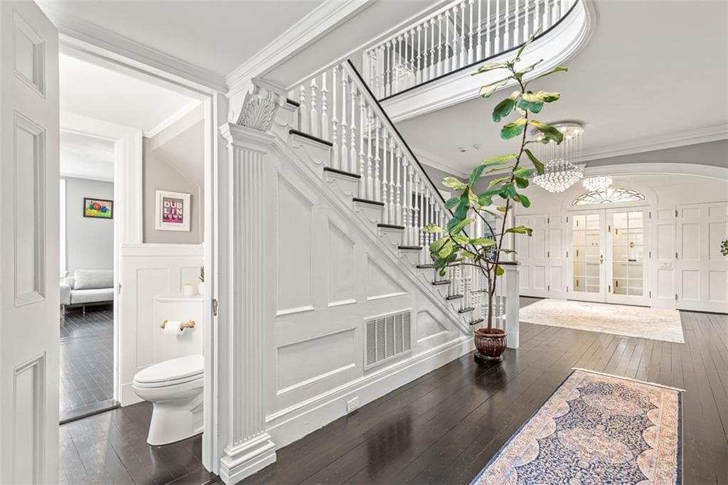 188 Blackstone Boulevard photo 24